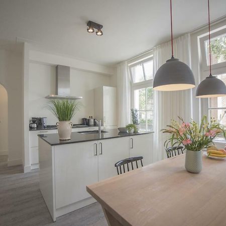 Luxury Upstairs & Downstairs Apartments Зандфорт Экстерьер фото